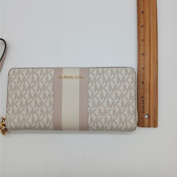 Michael Kors Signature Center Stripe Jet Set Travel Continental Wristlet Pink - Picture 7 of 7